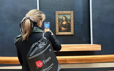 Louvre Max 6 People Small-Group Tour with Mona Lisa First Viewing