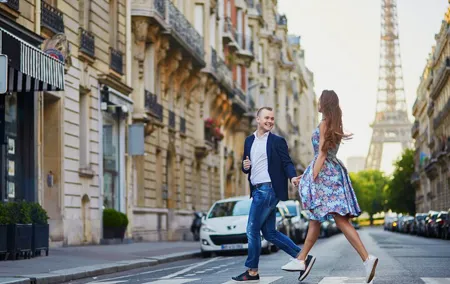 Paris Luxury Private Professional Photoshoot at the Eiffel Tower