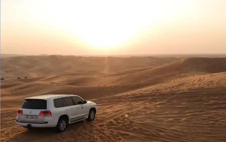 Dubai: Extreme Desert Safari, Camel Ride, Show & BBQ Dinner