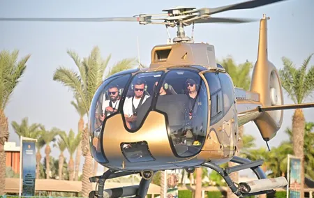 12-Minute Helicopter Tour & Desert Safari in Dubai combo