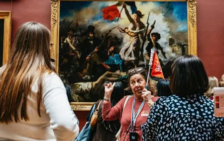 Paris: Louvre Museum Tour Mona Lisa & Iconic Masterpieces