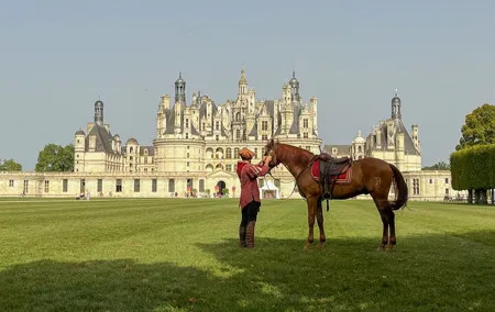 Wine tasting tour in Loire Valley with castle visits and lunch