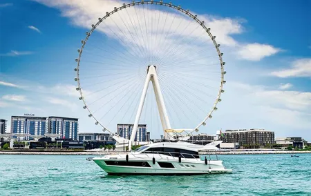 Luxury cruise on The Pearl 48ft to Atlantis & Burj Al Arab.