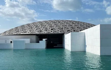 Abu Dhabi City Tour with Louvre Museum