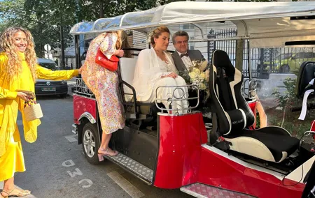 Highlights of Paris in Private Eco Tuk Tuk tours