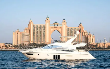 Marina Yacht Tour Dubai with Optional Breakfast or BBQ