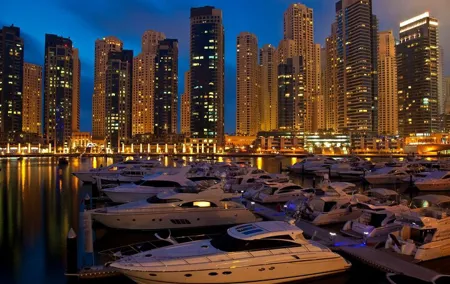 Amazing Dubai Marina Yacht Tour & Breakfast