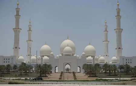 Abu Dhabi City & Sheikh Zayed Mosque Tour