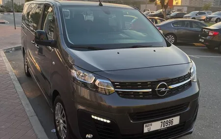 Private Minivan Arrival or Departure Transfer Dubai Airport DXB