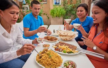Flavors of Arabia – Old Dubai & Souks & Authentic Emirati Cuisine