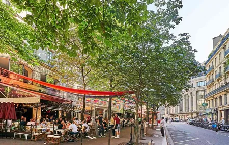 Paris La Marais District Guided Walking Tour