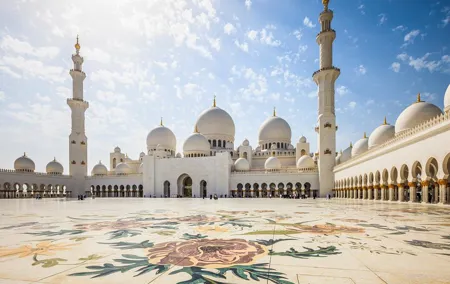 Private Guided Sheikh Zayed Grand Mosque Tour from Dubai