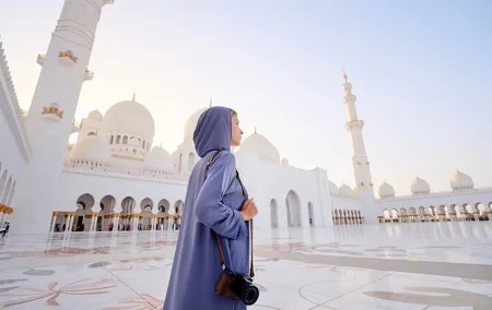 From Dubai : Abu Dhabi Premium Full-Day Sightseeing Tour
