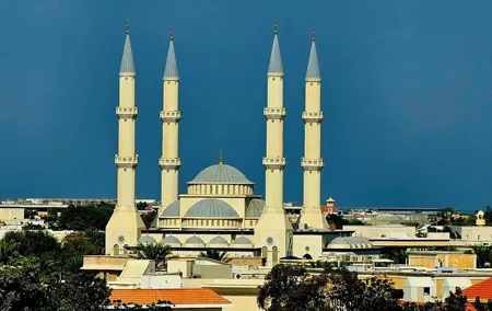 Dubai City Tour with Blue Mosque, Iconic Landmarks & Hidden Gems