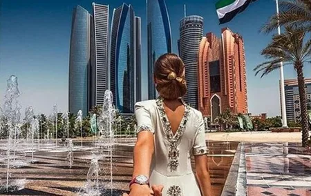 From Dubai to Abu Dhabi Premium City Sightseeing Tour