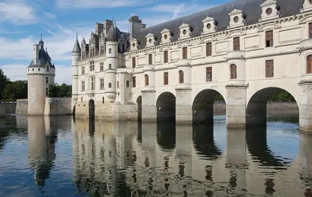 Loire Valley Castles Day Trip from Paris with Professional Guide