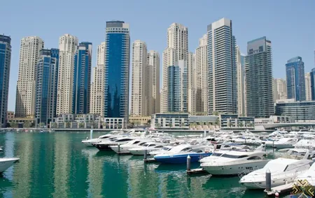 Dubai Marina Yacht Tour: Enjoy Morning Breakfast w/ PVT Transfer