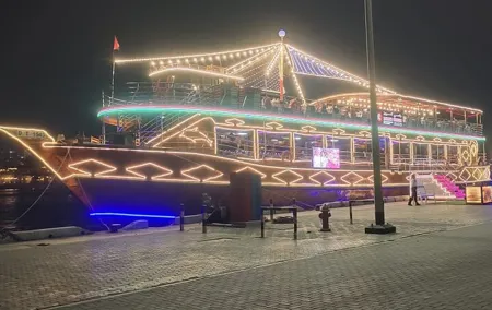 Dhow Cruise Dinner in Deira Creek (4 Star Cruise)