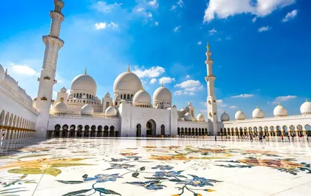 Sheikh Zayed Grand Mosque Tour with Louvre Museum Admission
