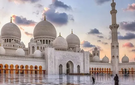 Abu Dhabi Full Day Tour: From Iconic Landmarks to Modern Marvels