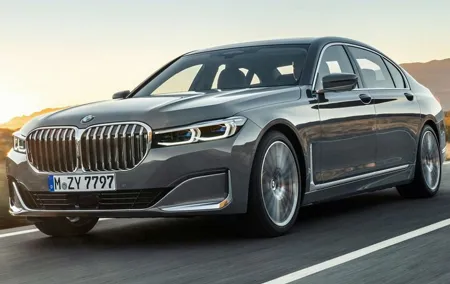Arrival Private Transfer from Dubai Airport DWC to Dubai by car or SUV