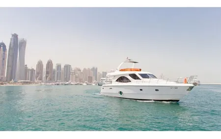 Explore Shared Dubai City Tour with Yacht Ride