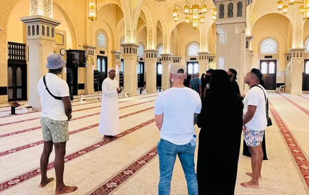 Dubai: Old Dubai walking tour, tasting , Market & Abra boat ride