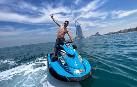 30-Min Jet Ski Tour: English Breakfast, Burj Al Arab View Bliss