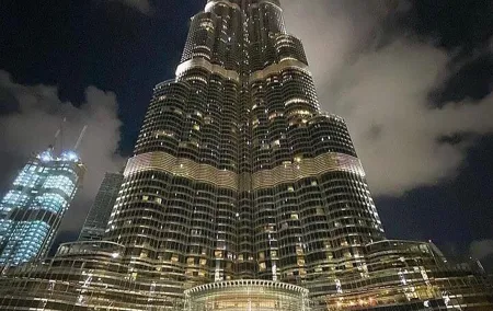 Burj Khalifa (124+125 Floor) Entry tickets with Treats At Cafe