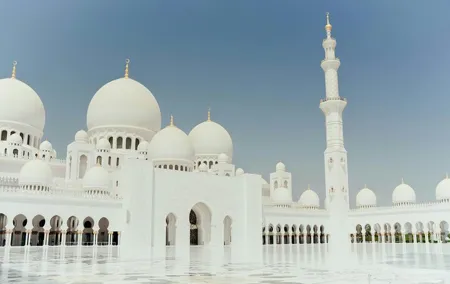 Dubai To Abu Dhabi: Grand Mosque, Emirates Palace & 8 more places