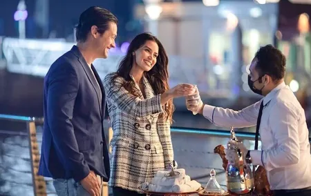 Dubai Canal Luxury Dhow Cruise with Dinner and Imagine Show Views