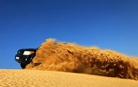 Extreme Desert Safari Dubai Evening with Dinner and Show