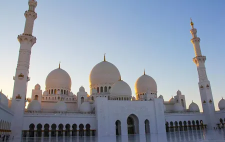 Full-Day Private Tour of Abu Dhabi City From Dubai
