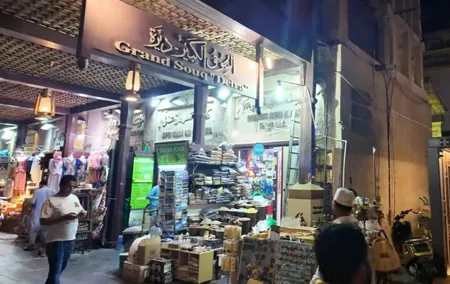 Old Dubai Walk, Souk, Street Foods, Al Fahidi and Al Seef Tales