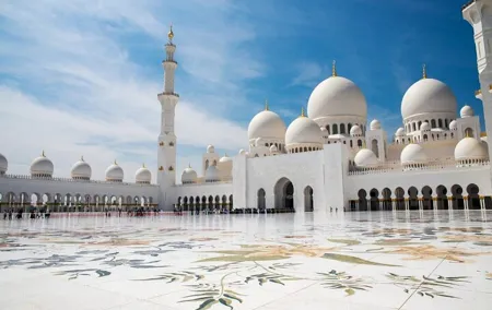 Abu Dhabi City Tour with Kayaking in Eastern Mangroves - From DXB