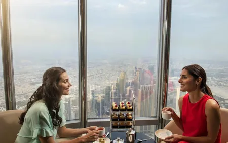 The Lounge Burj Khalifa Level 154 +153 + 152 With Dining Choices