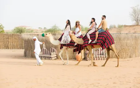 Morning Desert Safari with Hot Air Balloon Photostop
