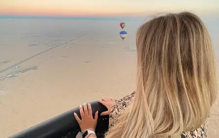 Hot Air Balloon Flight over the Dubai Desert