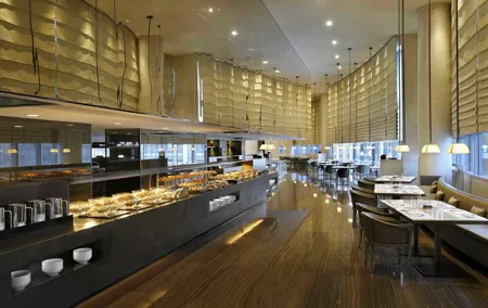 Buffet Dining Expereince at the Armani Hotel