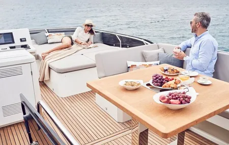 Luxury on the Waters : 90 ft House Boat Cruise Tour in Dubai