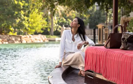 Souk Madinat Jumeirah Arabian Bazaar Tour with Abra Boat Ride