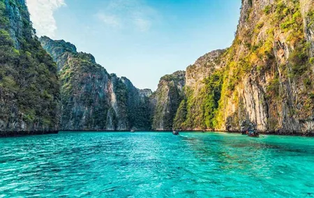 Luxury Small Group Phi Phi Sunrise from Phuket
