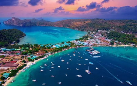 Phi Phi , Khai & Maya : Unforgettable Island Hopping by Speedboat