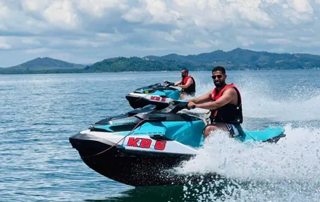 4 Hours and 50km Jet Ski Tour to 6 Phuket Islands