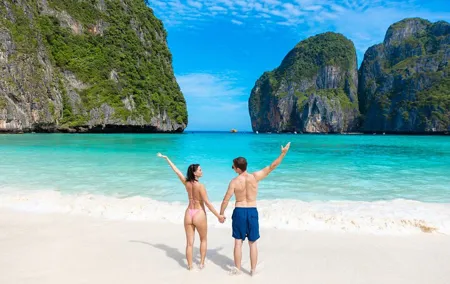 Phi Phi & Bamboo Island Full Day Tour by Premium Speed-Catamaran