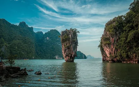 Phuket : James Bond Island and Phang Nga Bay by Premium Yacht