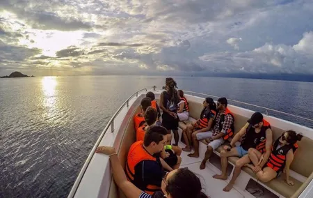 Phi Phi Sunrise Premium Tour