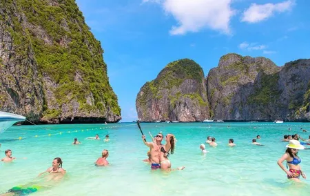 Phi Phi Bamboo Deluxe Plus Tour