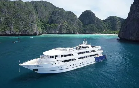 Escape to Phi Phi Islands: Ferry with Lunch