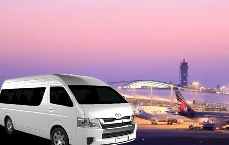 Hassle-Free Phuket Airport Transfer by Private Minivan